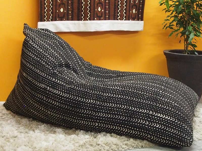 Black Lounger - design 2 Black Lounger - design 2